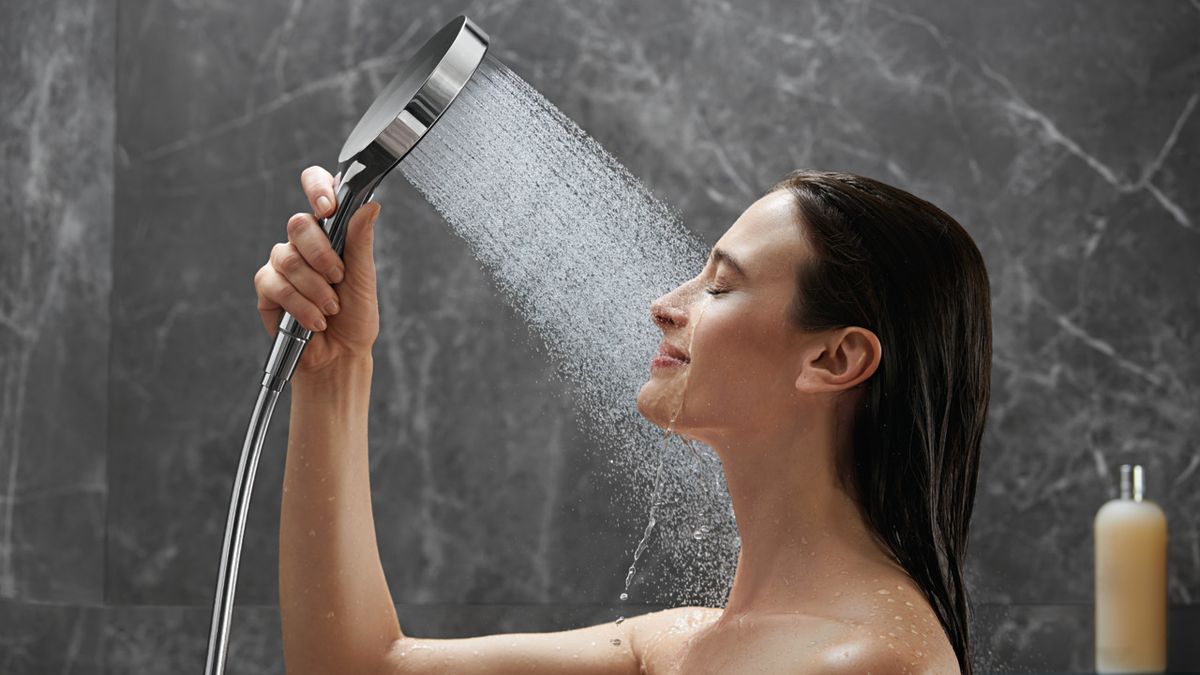 Díky úsporným technologiím může být sprchování mnohem příjemnější a zároveň levnější